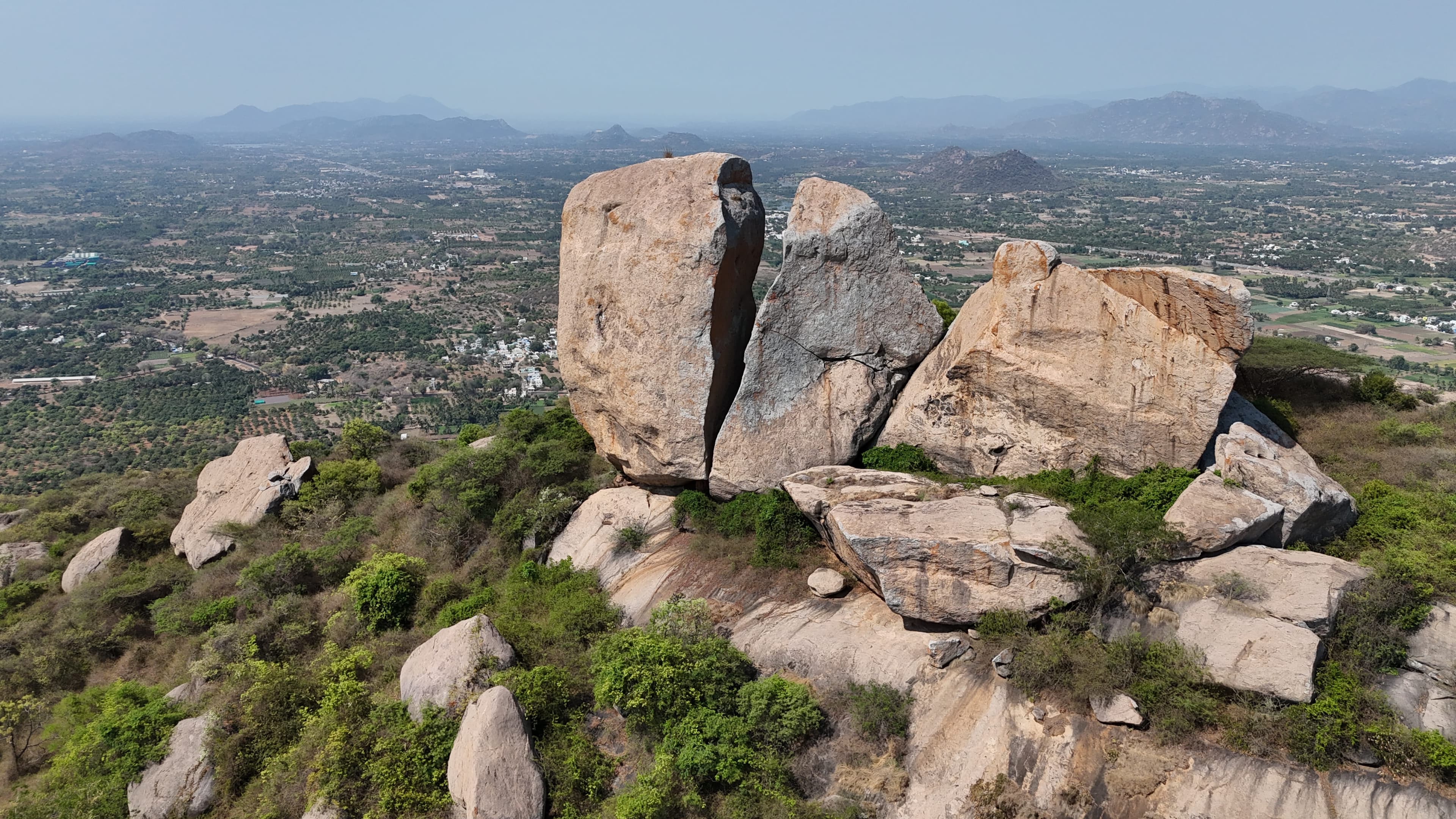 Naadukundu malai trail